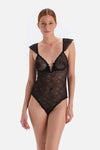 Siyah Şerit Detaylı Dantelli Bodysuit