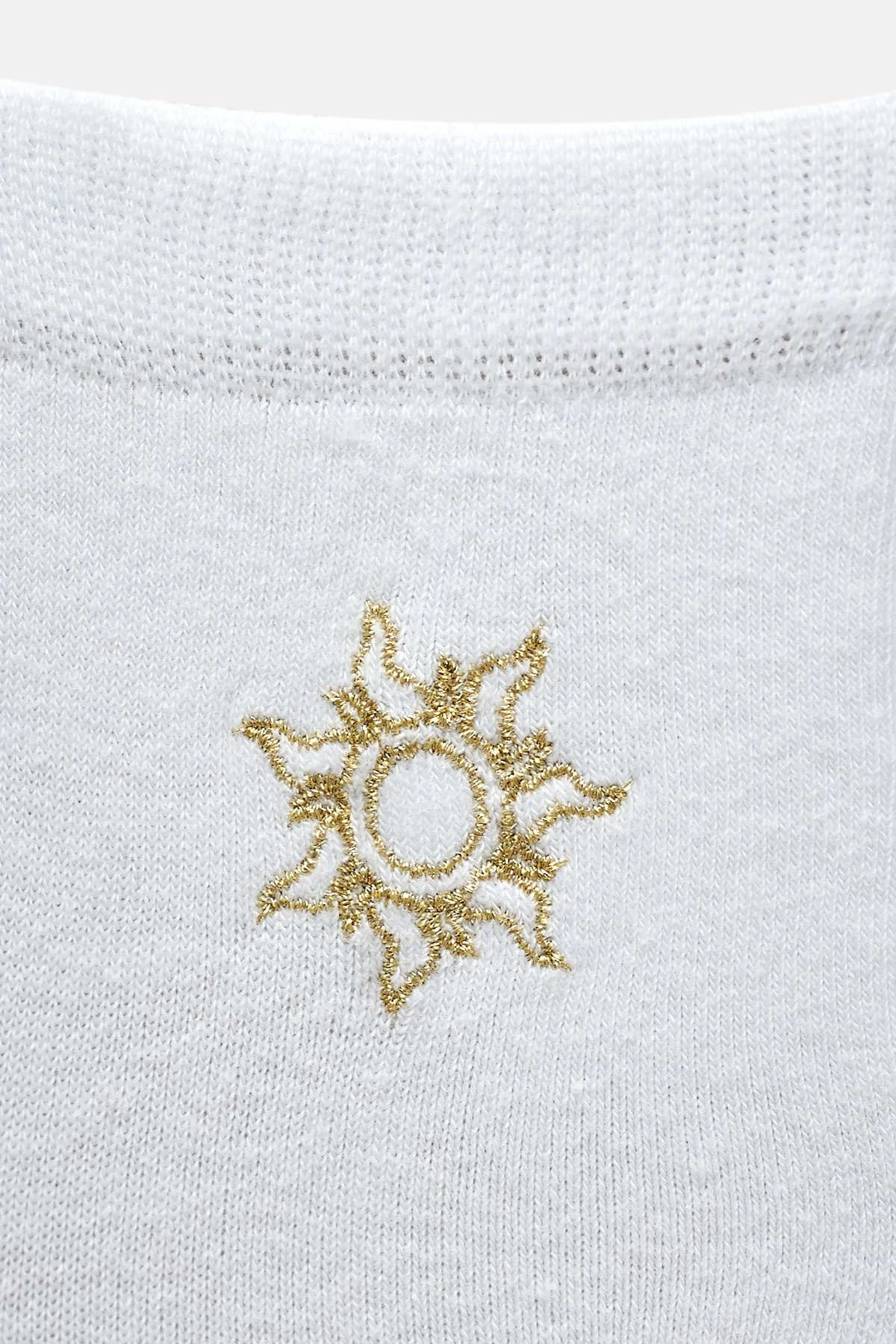 Beyaz Kadın Güneş Nakış Desenli Çorap