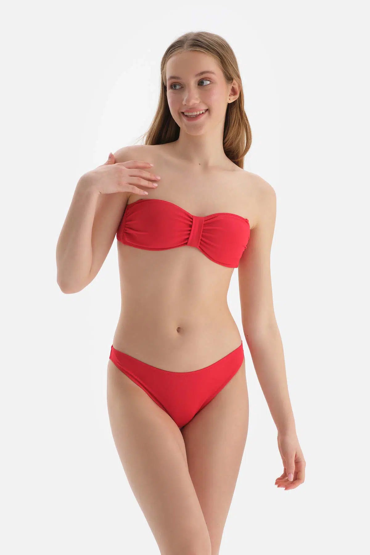 Kırmızı Düşük Bel Bikini Altı