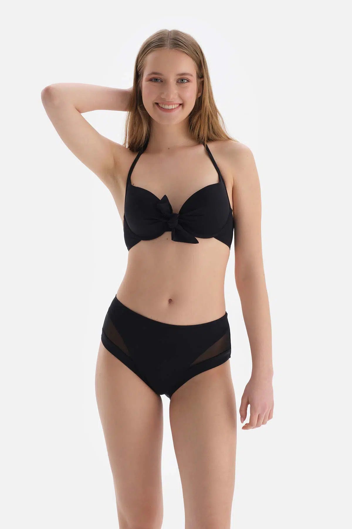 Siyah Tül Detaylı Yüksek Bel Bikini Altı