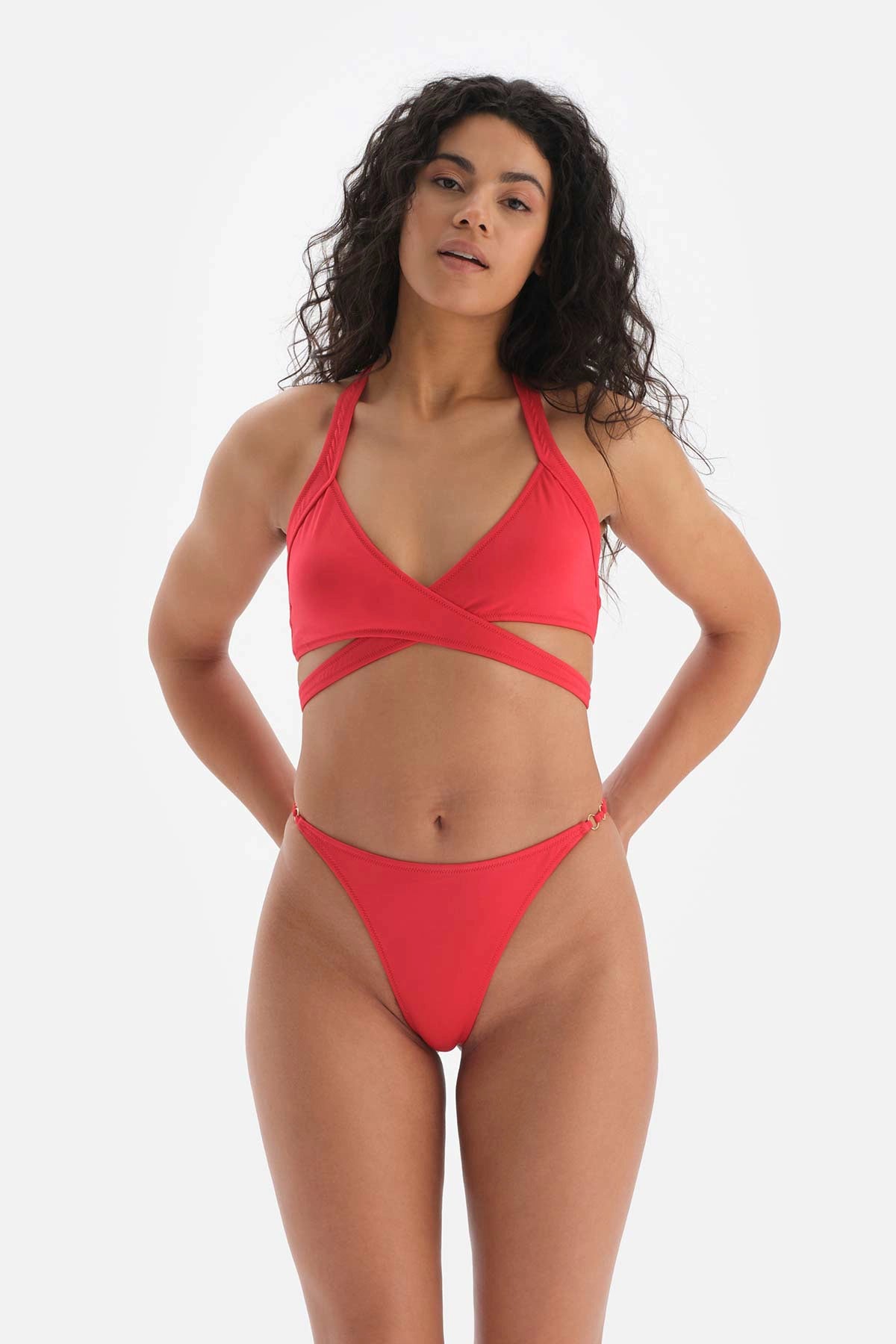 Kırmızı String Bikini Altı