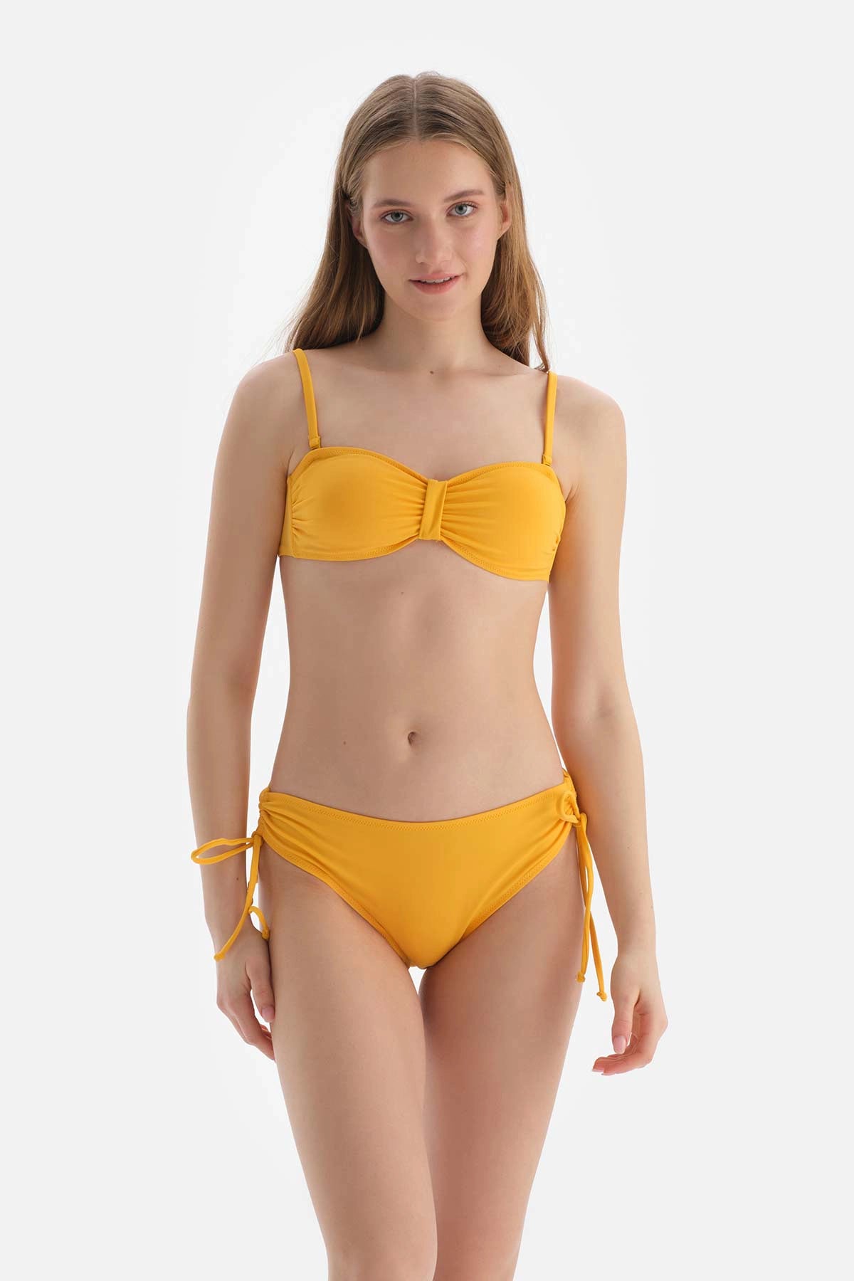 Sarı Straplez Bikini Üstü
