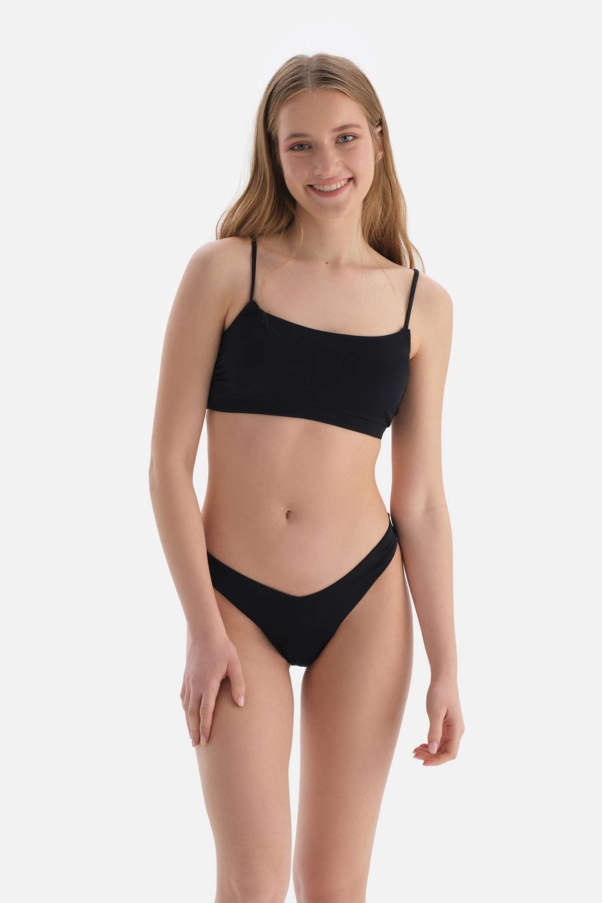 Siyah Balensiz Bralet Bikini Üstü