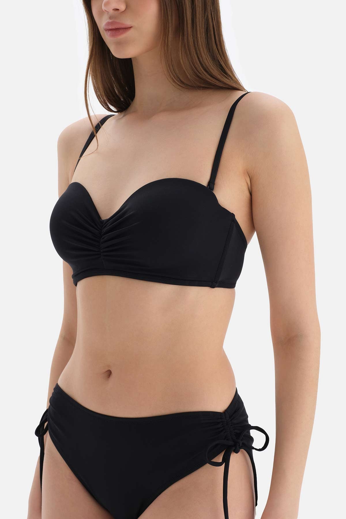 Siyah Straplez Kaplı Bikini Üstü