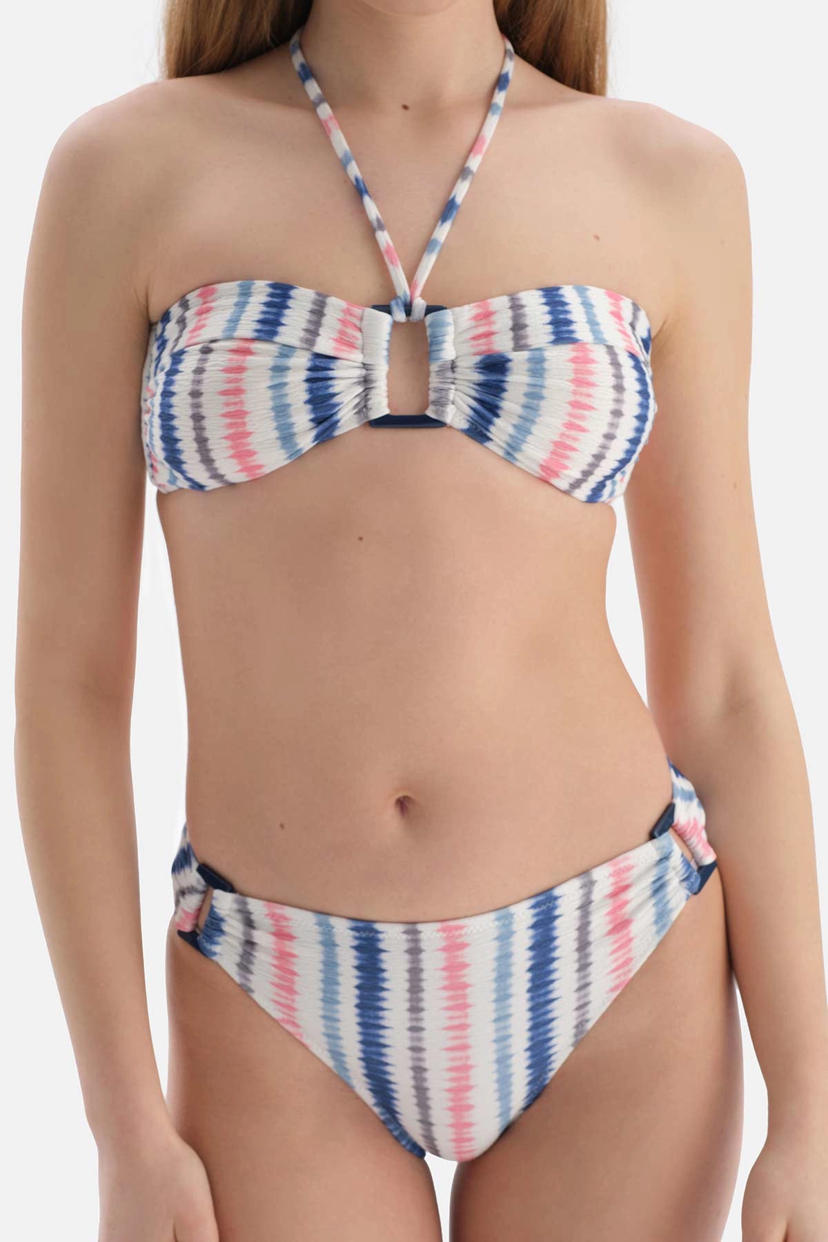 Pembe-Mavi Straplez Bikini Üstü