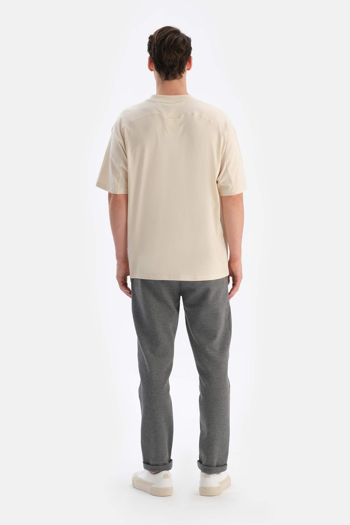 Ekru Kısa Kollu Oversıze Tişört