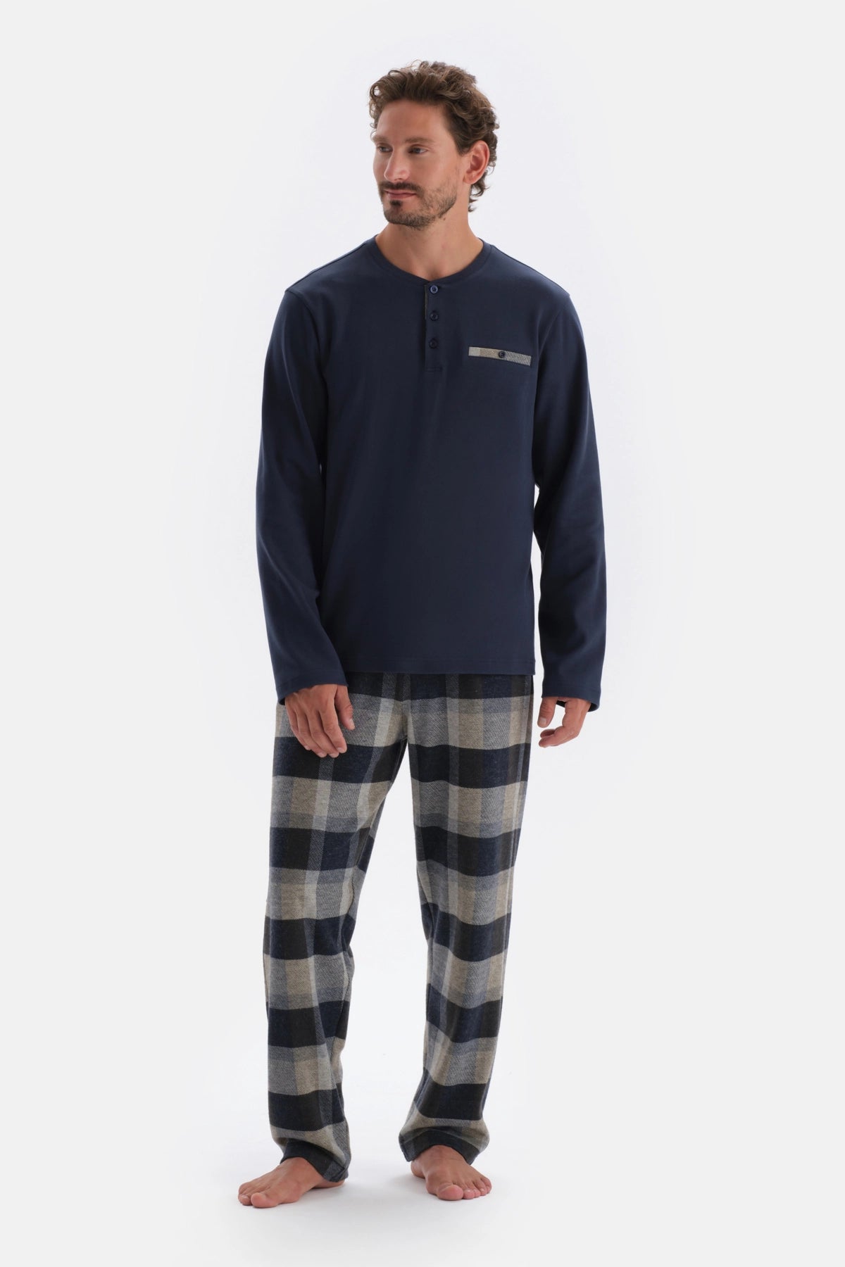 Lacivert Yarım Patlı Uzun Kollu Altı Dokuma Pijama Takımı