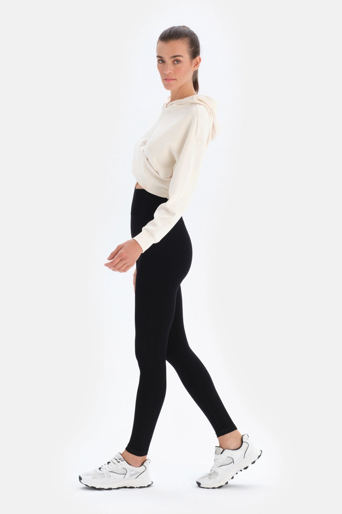 Ekru Dagi Active Çapraz Detaylı Kapüşonlu Modal Sweatshirt