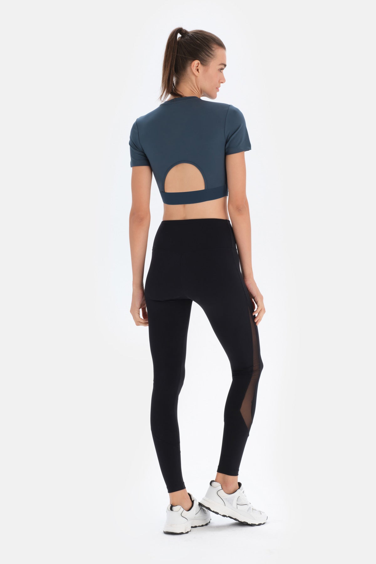 Koyu Yeşil Bisiklet Yaka Crop T-Shirt