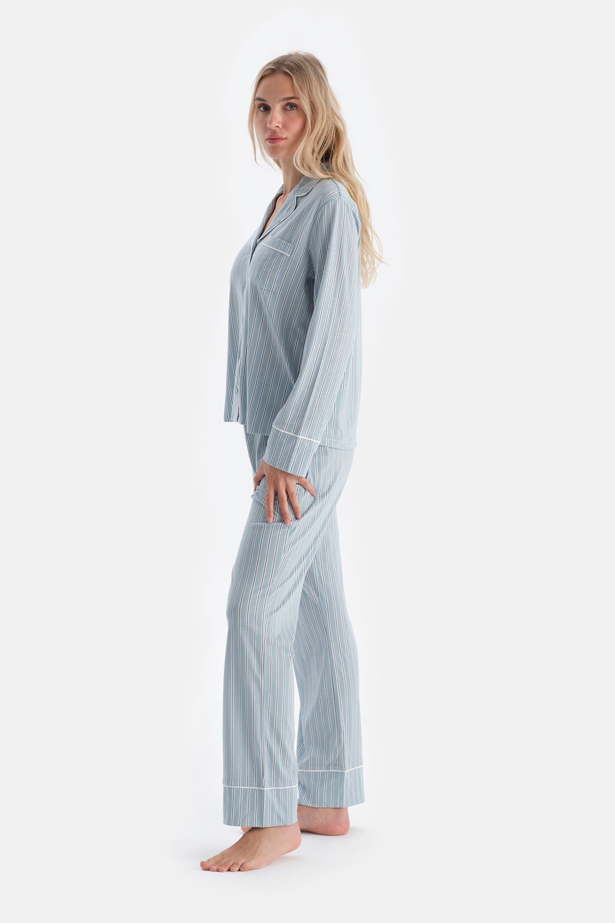 Açık Mavi Çizgili Penye Modal Gömlek Yaka Pijama Takımı