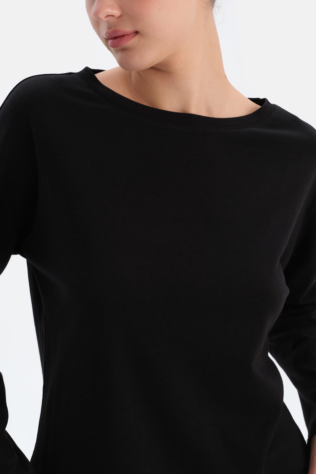 Siyah Bisiklet Yaka Düşük Omuz Cellıant Pijama Takımı