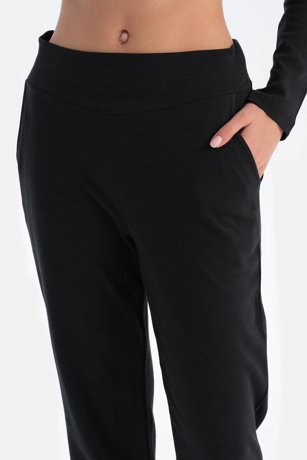 Siyah V Yaka Jogger Paça Cellıant Pijama Takımı