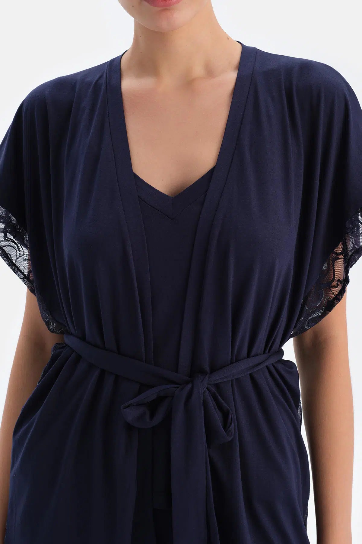 Lacivert Kol Ucu Dantel Detaylı Viskon Sabahlık
