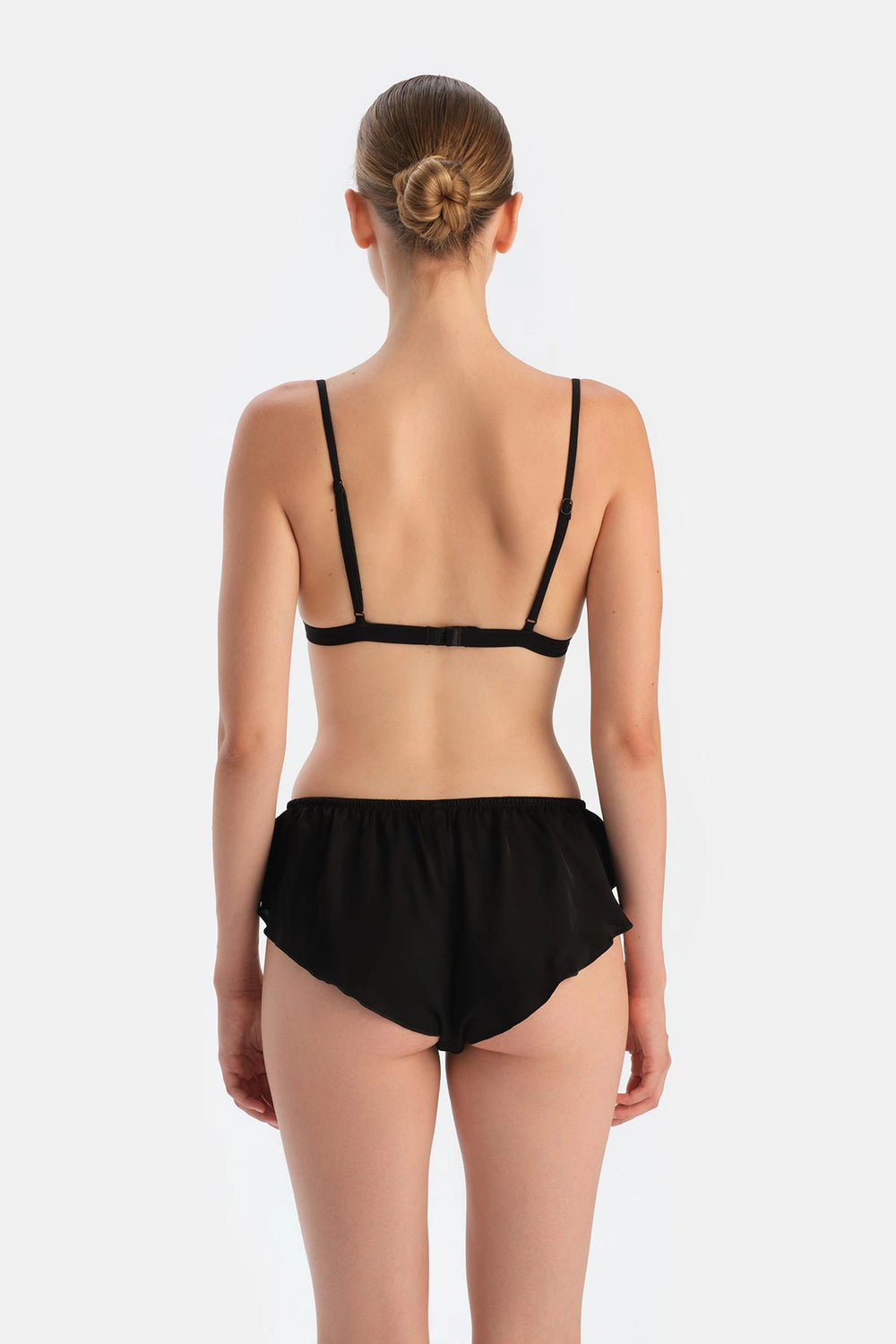 Siyah Payetli Üçgen Form Bralet