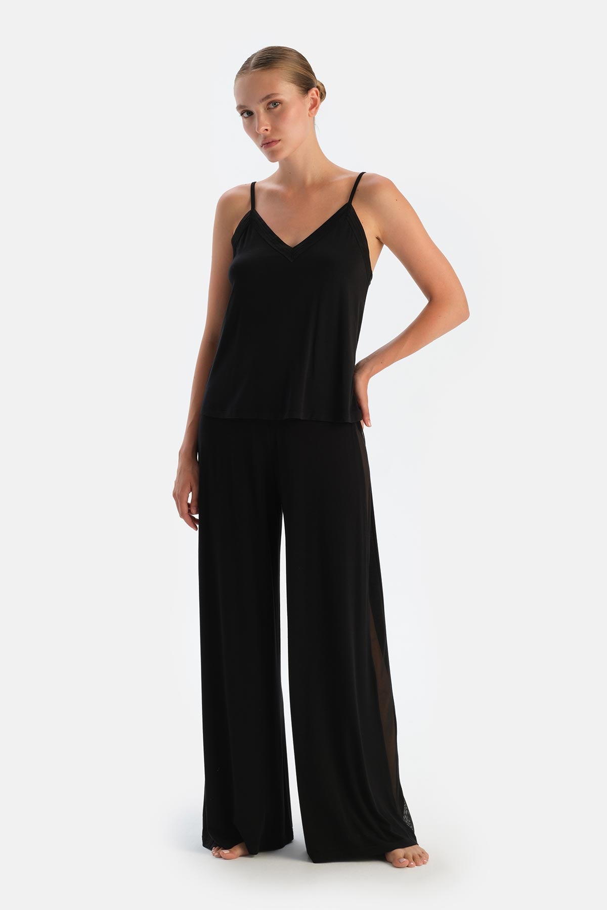 Siyah Basic Ince Askılı Atlet