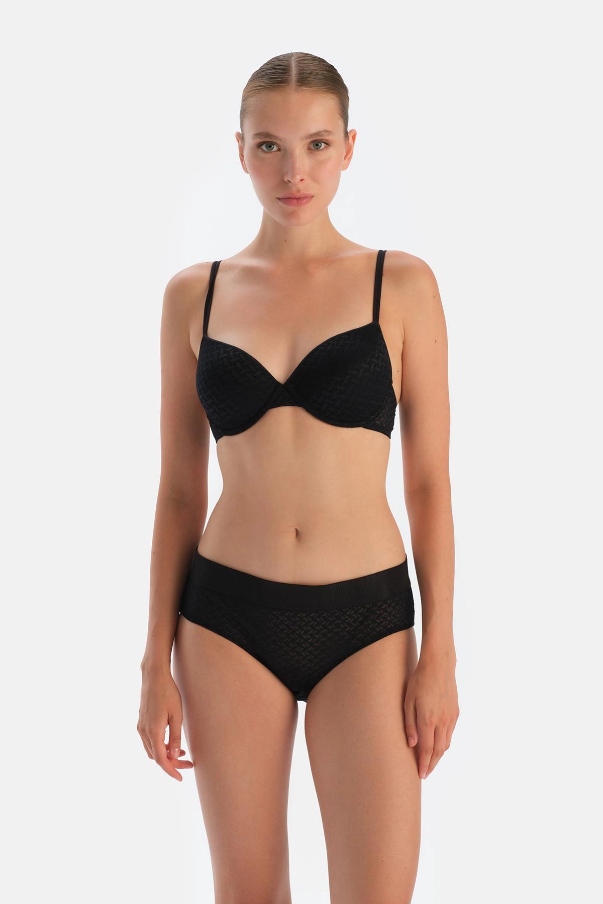 Siyah Dantelli Hipster Külot