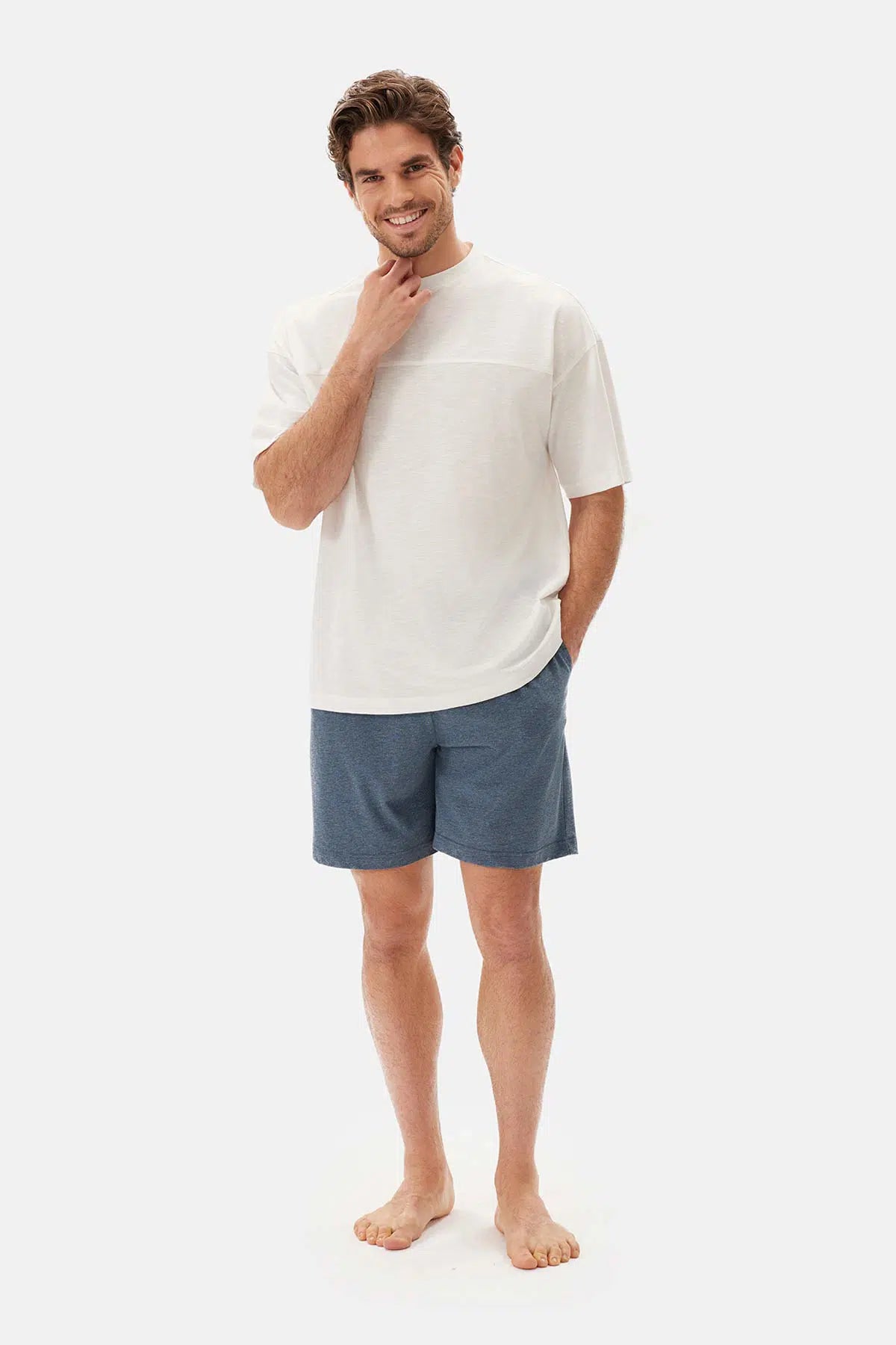 Ekru Bıs Yaka Flamlı Tişört Şort Pijama Takımı