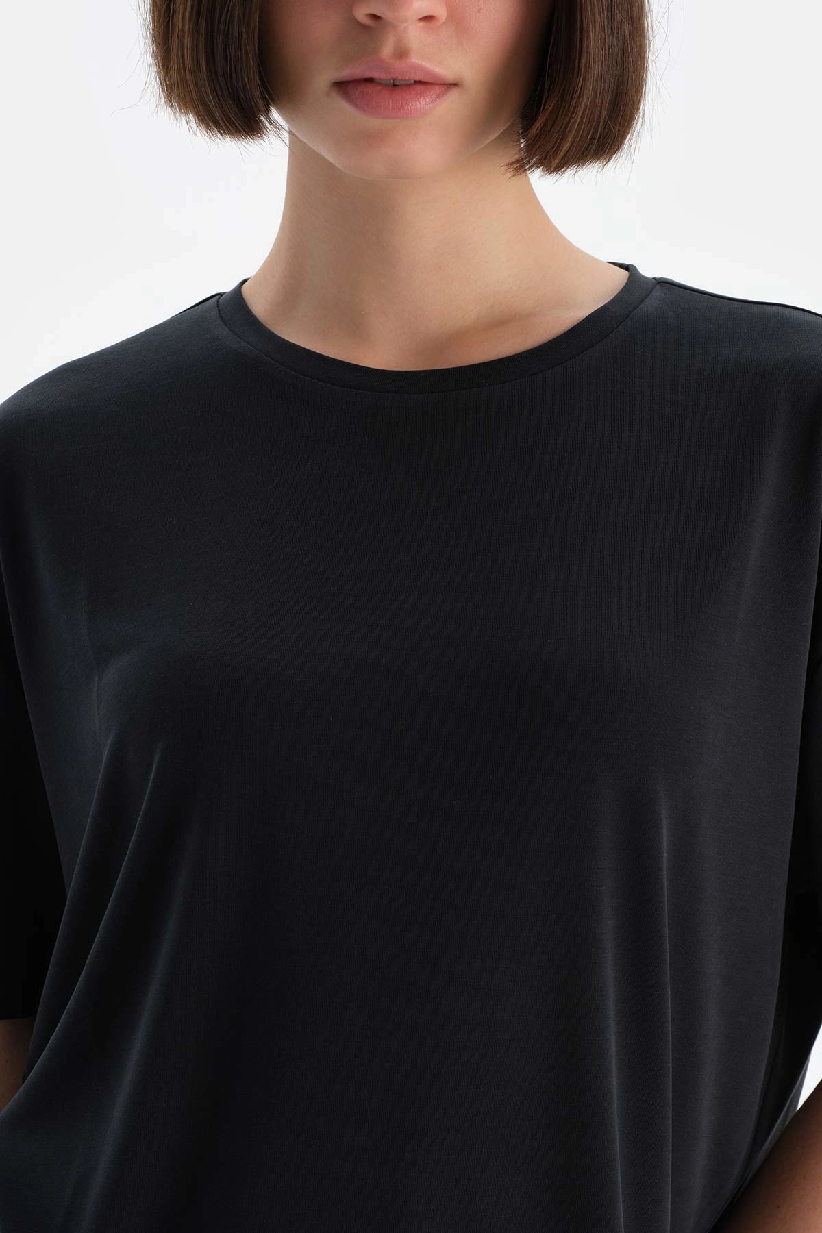 Siyah Dagi Active Kadın Modal Tişört