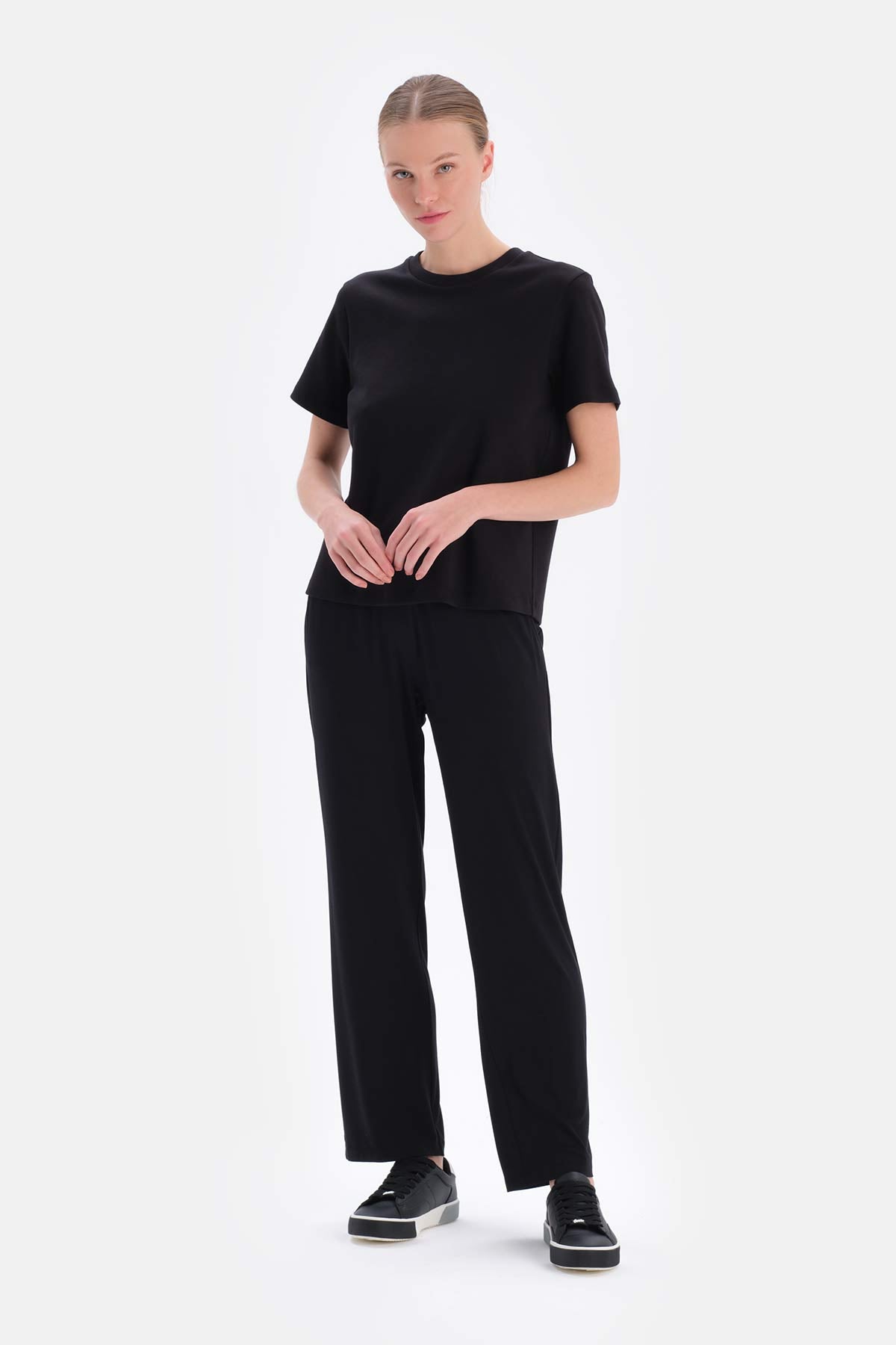 Siyah Ipek Apre Interlok Bisiklet Yaka Tişört