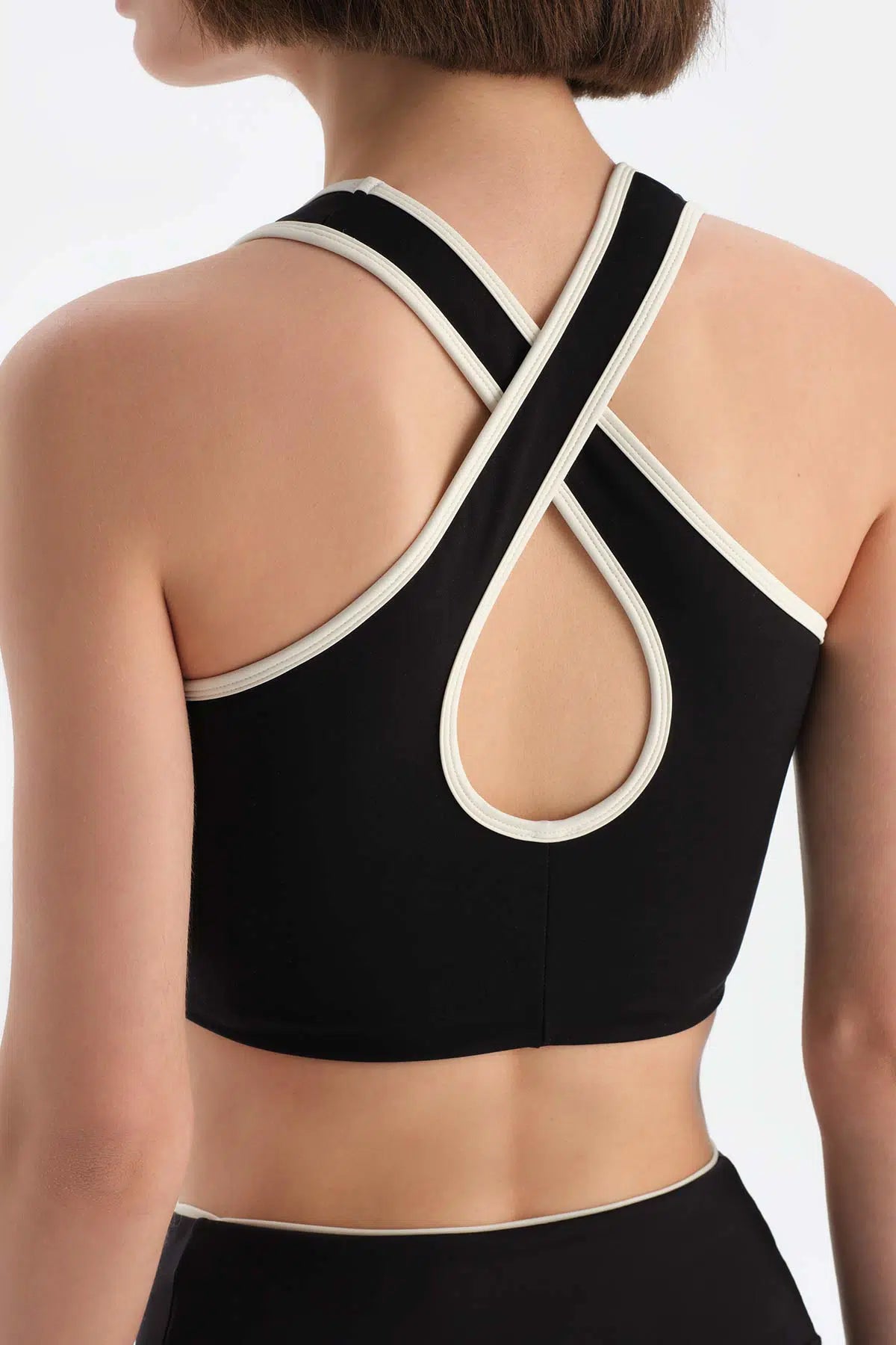 Siyah Dagi Active Kadın Biye Detaylı Sporcu Sütyeni