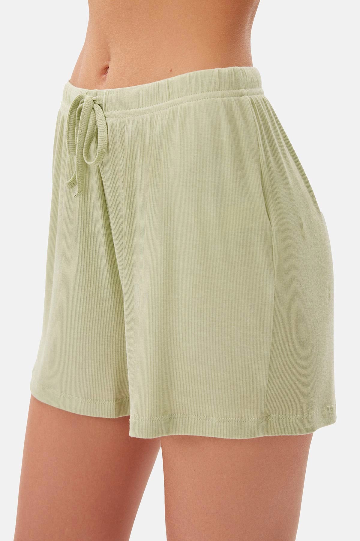 Açık Yeşil Düşük Kol Tişört Şort Pijama Takımı