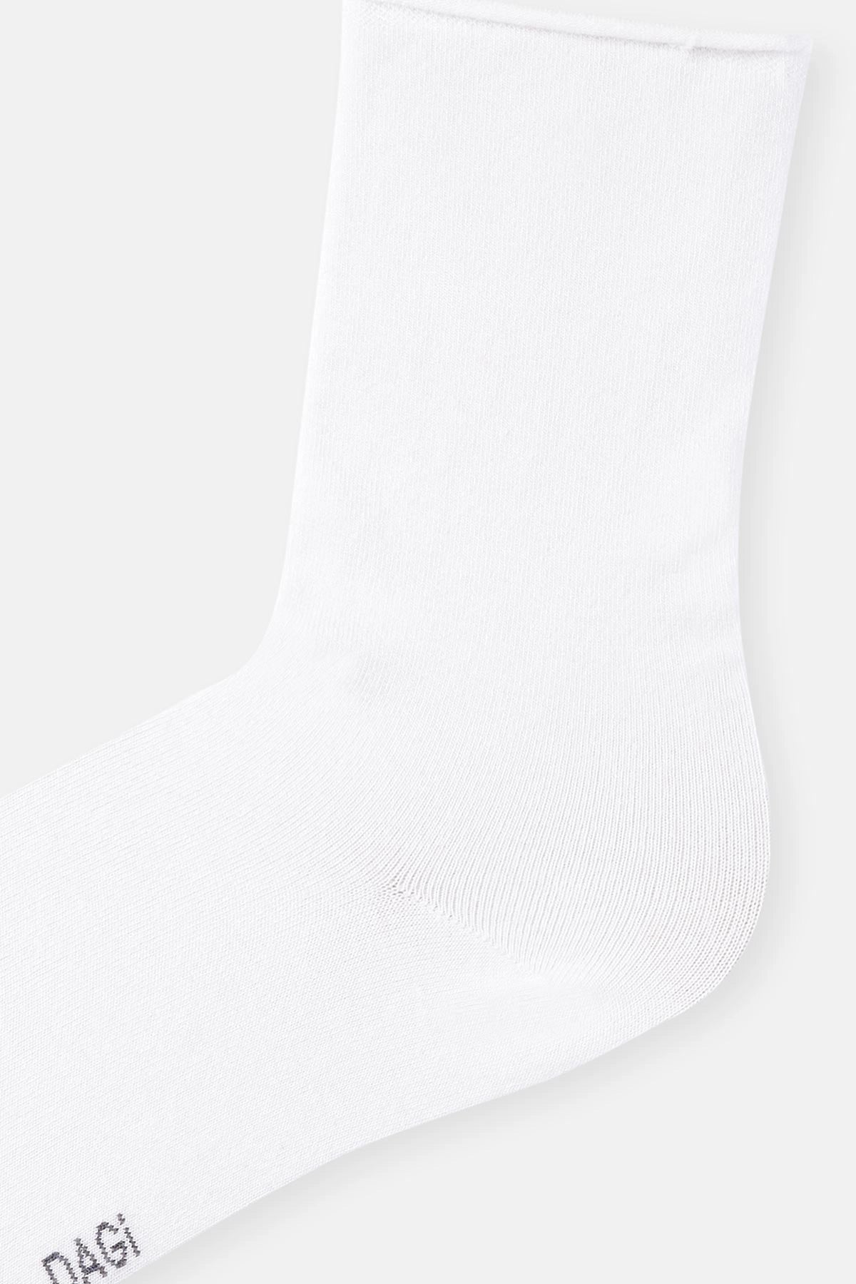 Beyaz Kadın Modal Lastiksiz Basıc Soket Çorap