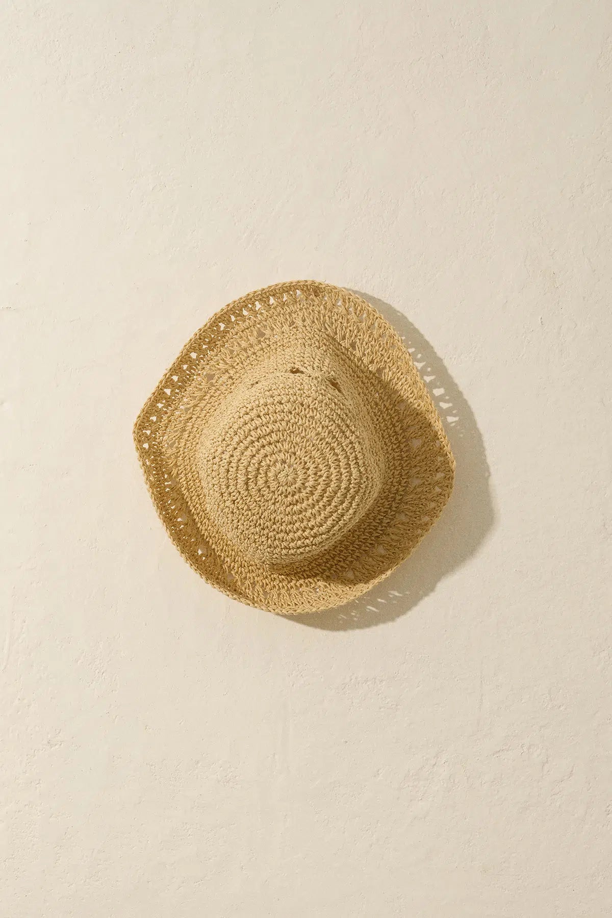 Bej Delikli Hasır Şapka