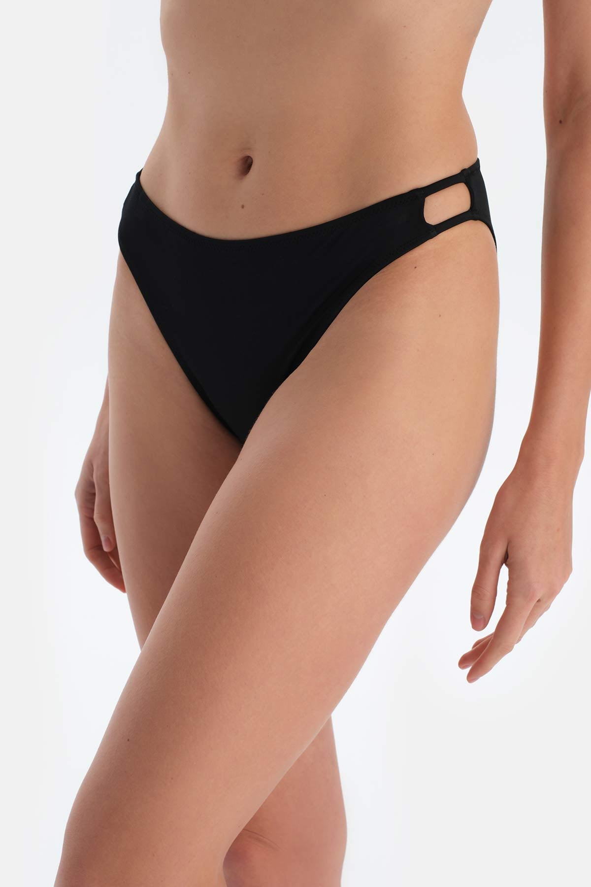 Siyah Düşük Bel Bikini Alt