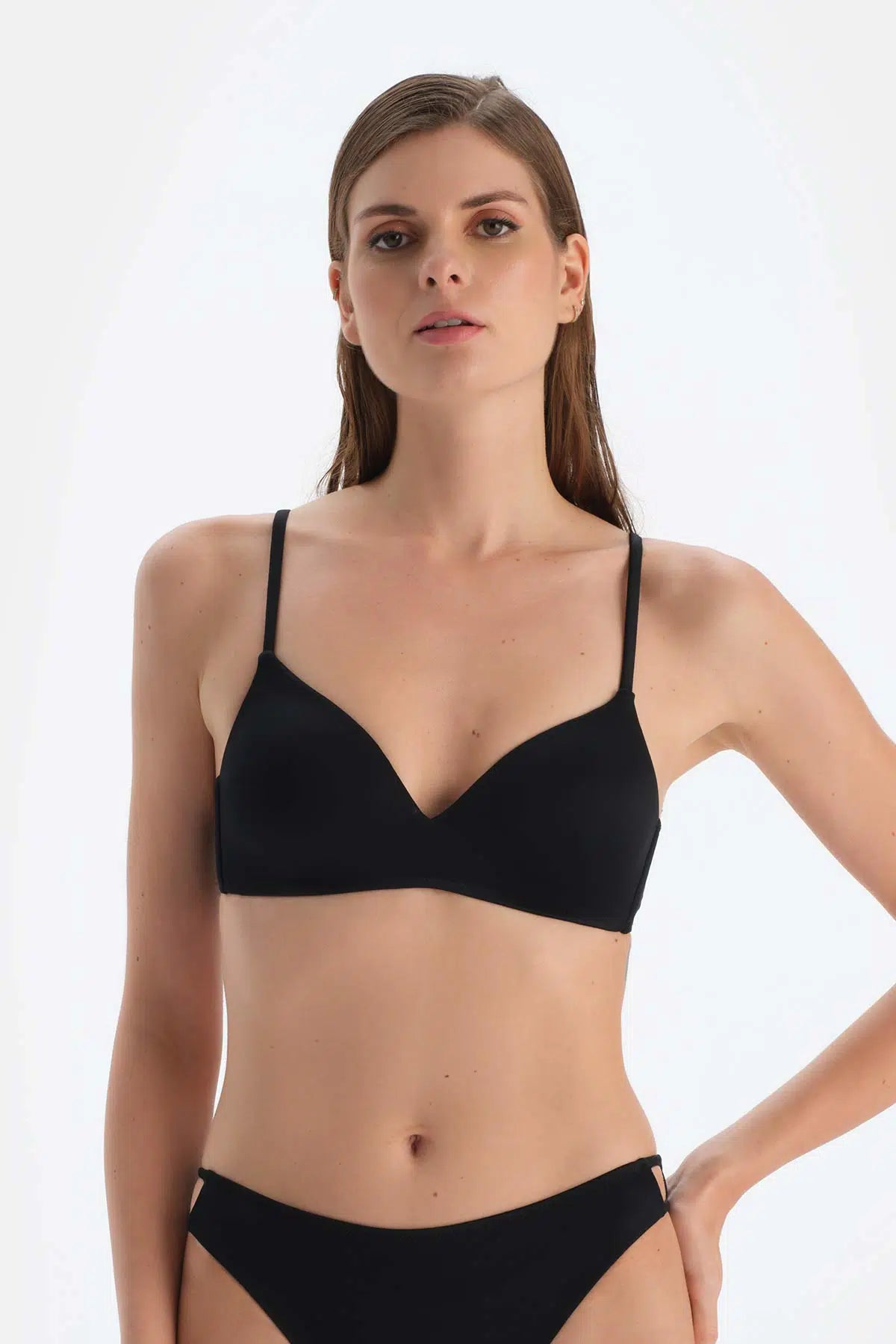 Siyah Kaplı Bikini Üstü