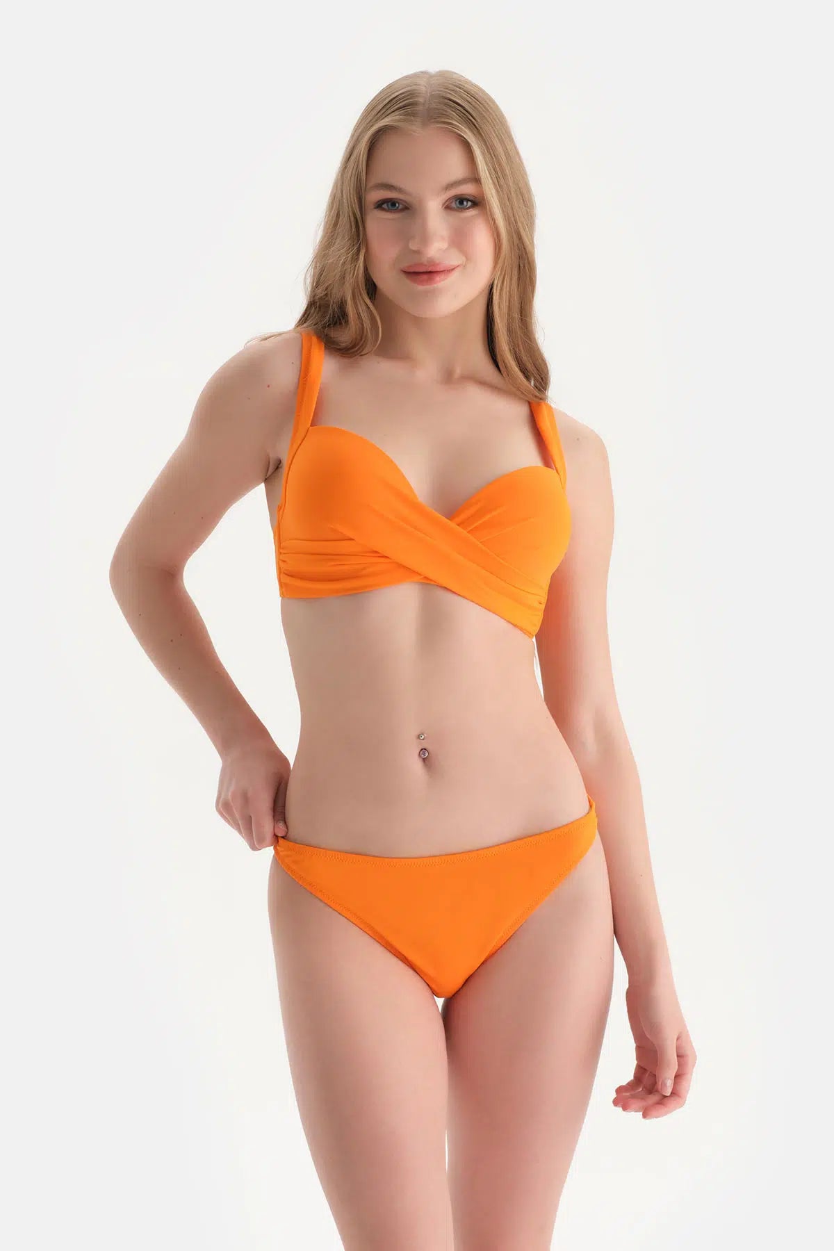 Turuncu Kaplı Balenli Bikini Üstü