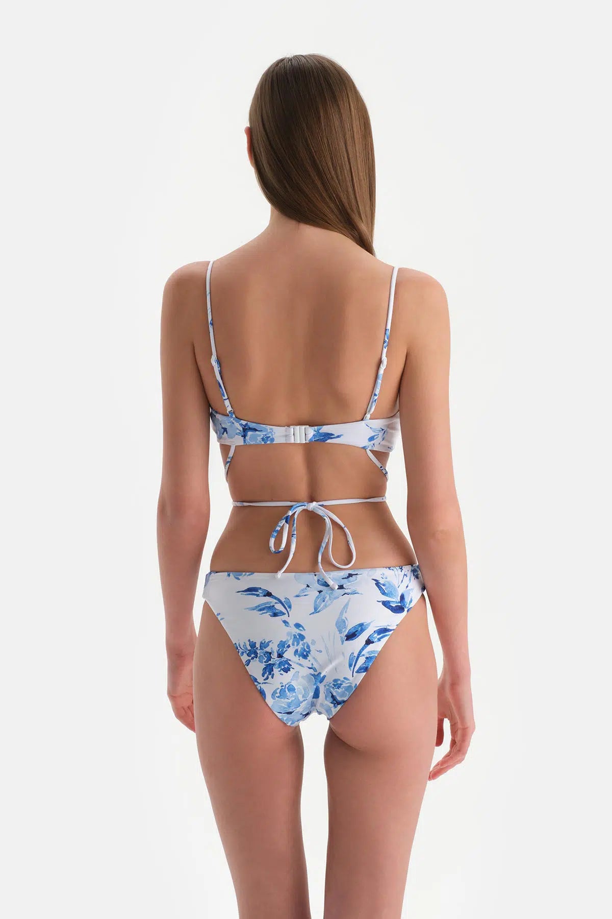 Beyaz-Mavi Bralet Bikini Üstü