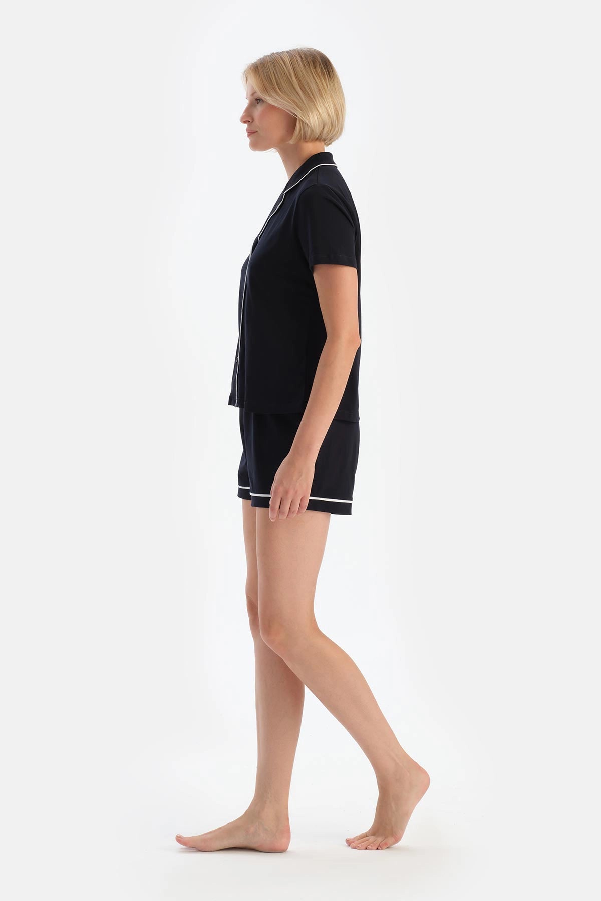 Lacivert Biye Detaylı Basic Şortlu Pijama Takımı