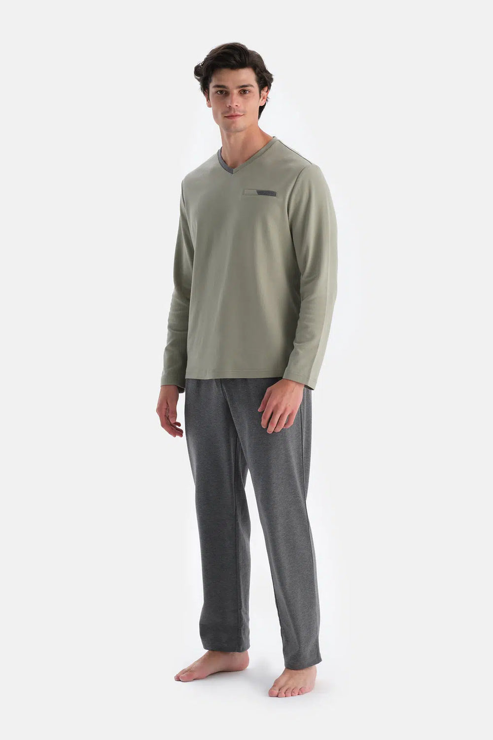 Açık Yeşil V Yaka Uzun Kollu Interlok Pijama Takımı