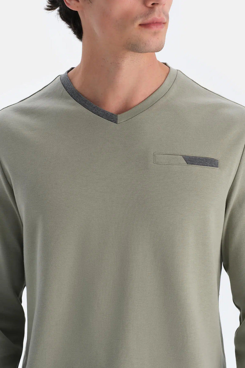 Açık Yeşil V Yaka Uzun Kollu Interlok Pijama Takımı