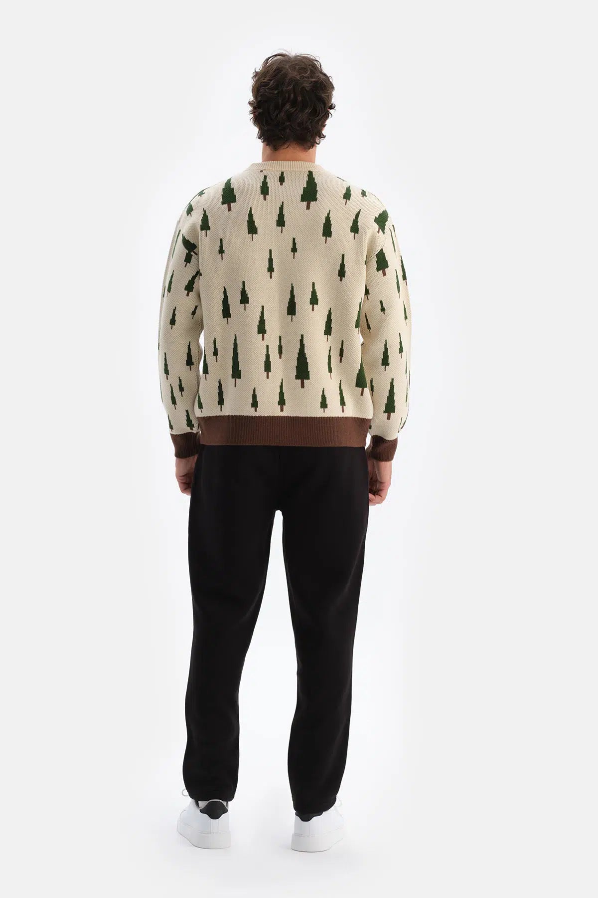 Krem Erkek Ağaç Desenli Yılbaşı Triko Kazak