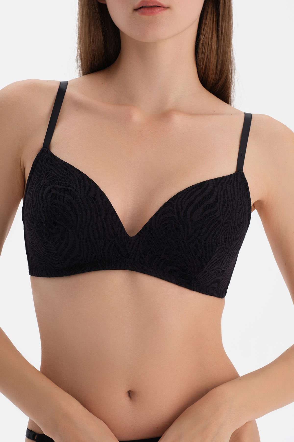 Siyah Basic Üçgen Formlu Soft Sütyen