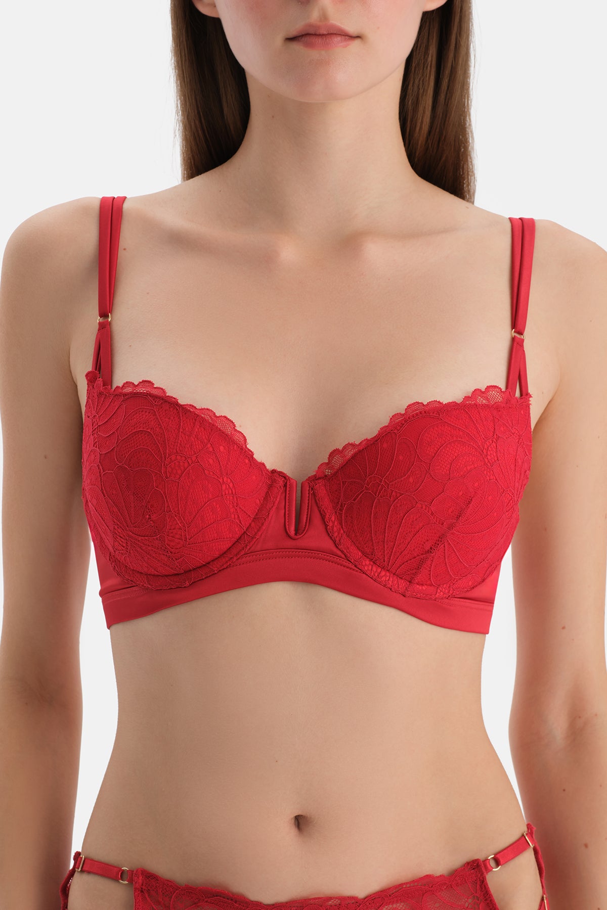 Kırmızı Dantel Detaylı Sütyen