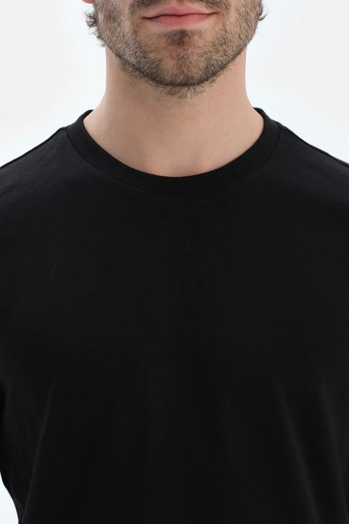 Siyah Ipek Apre Interlok Bisiklet Yaka Tişört