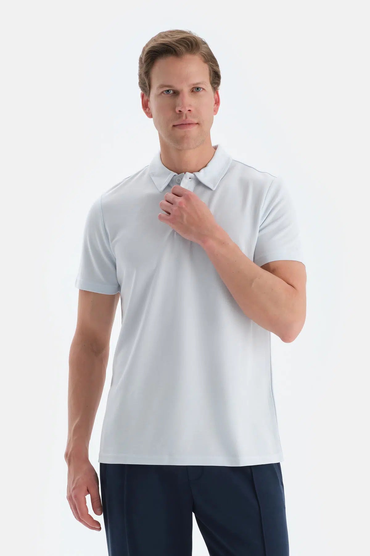 Açık Mavi Polo Yaka Kısa Kollu Tişört