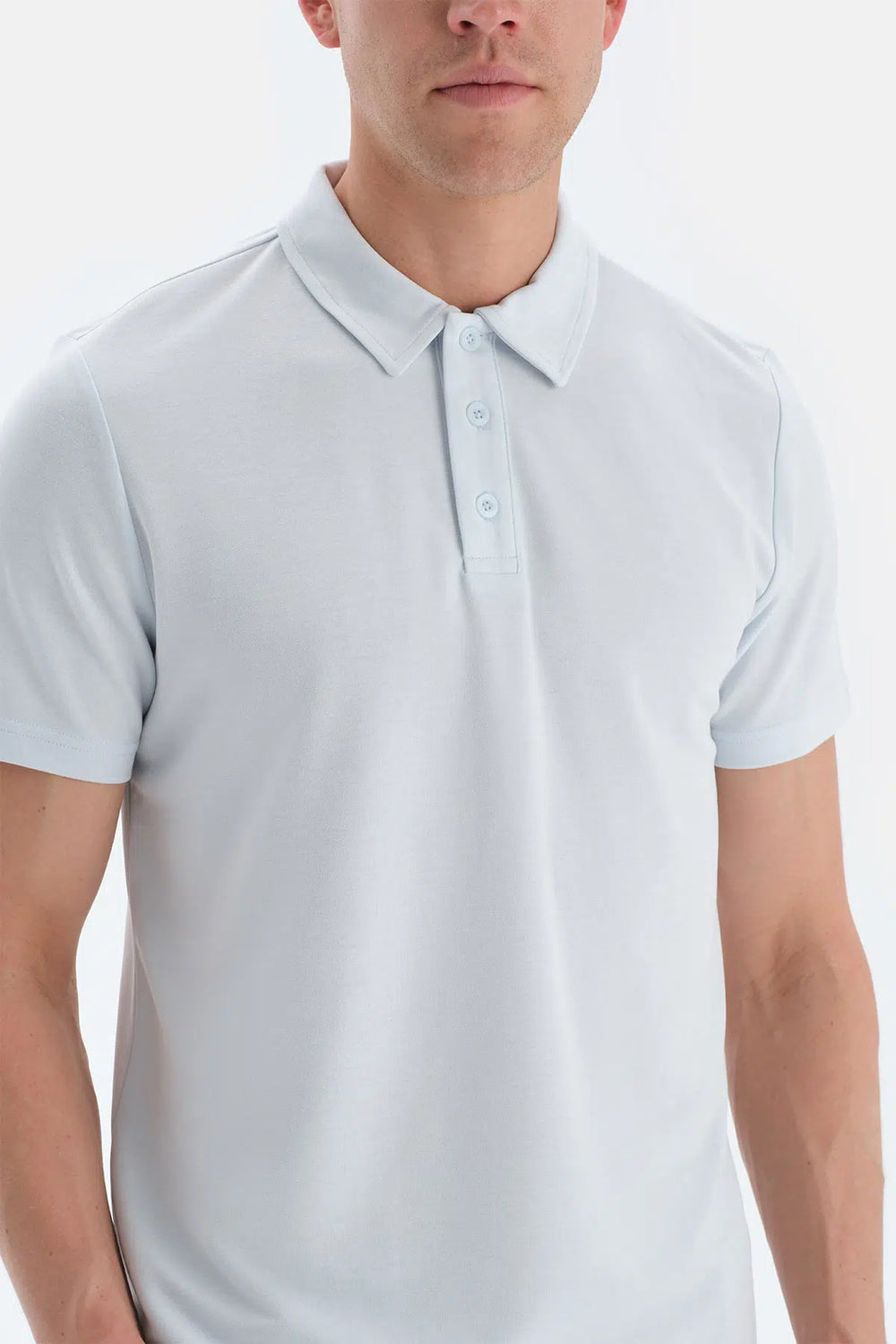 Açık Mavi Polo Yaka Kısa Kollu Tişört