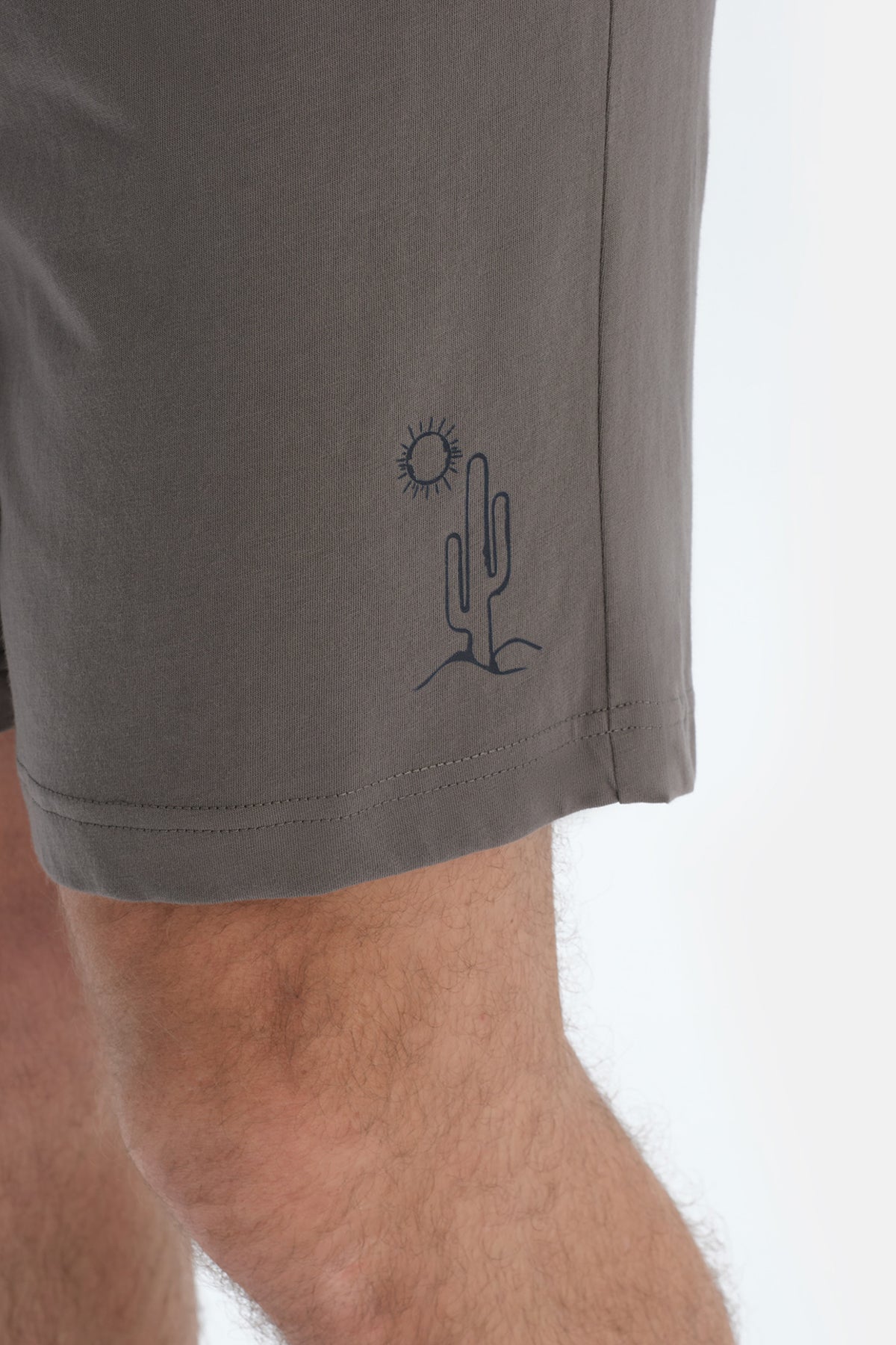 Gri Baskı Detaylı Penye Modal Şort