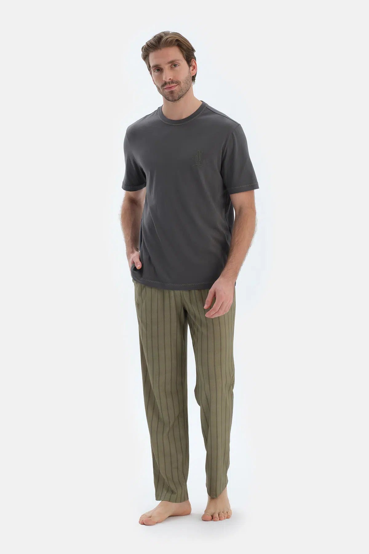 Antrasıt Kısa Kollu Dikiş Detaylı Tişört Pantolon Pijama Takımı