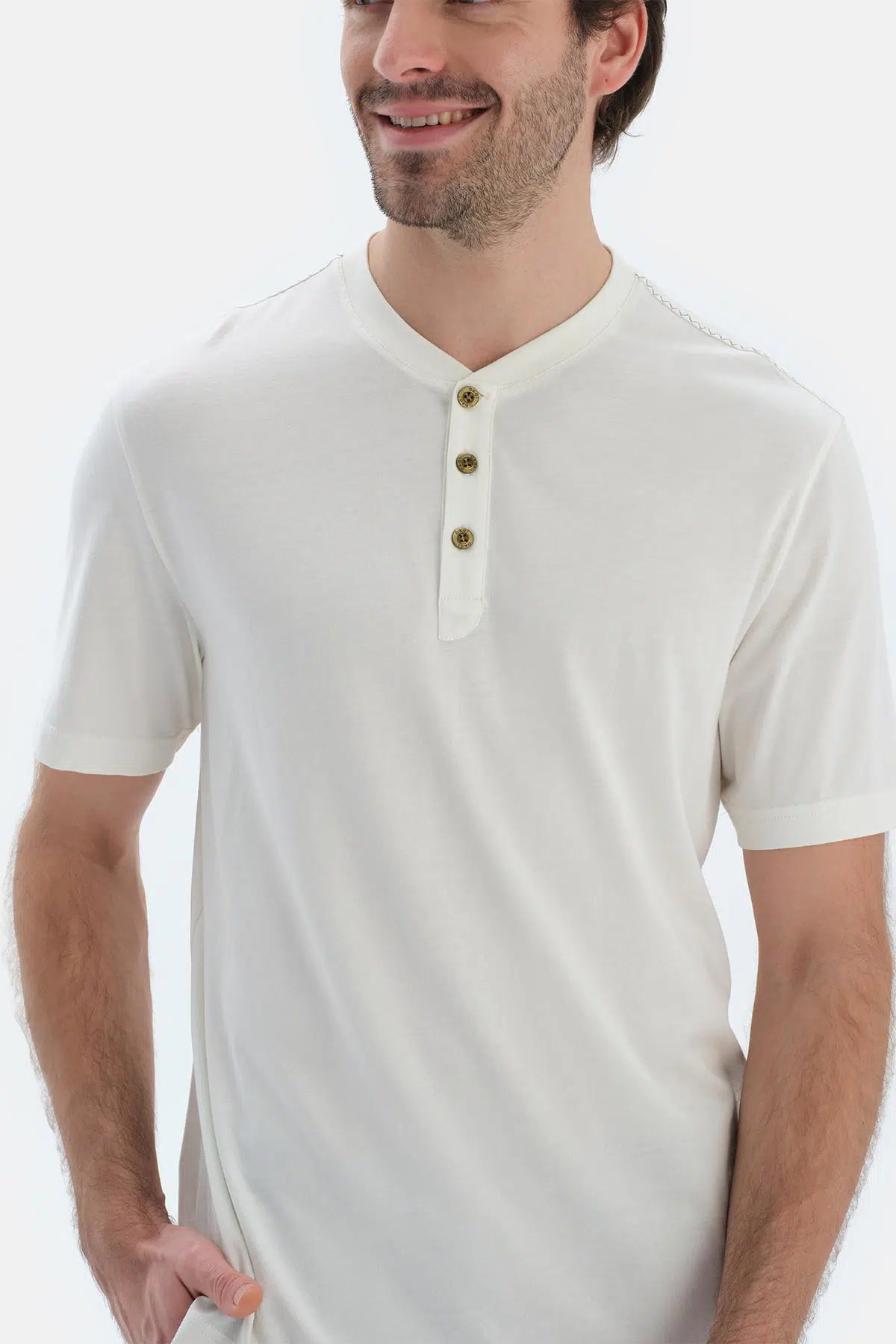 Ekru Kısa Kollu Yarım Patlı Tişört Pantolon Pijama Takımı