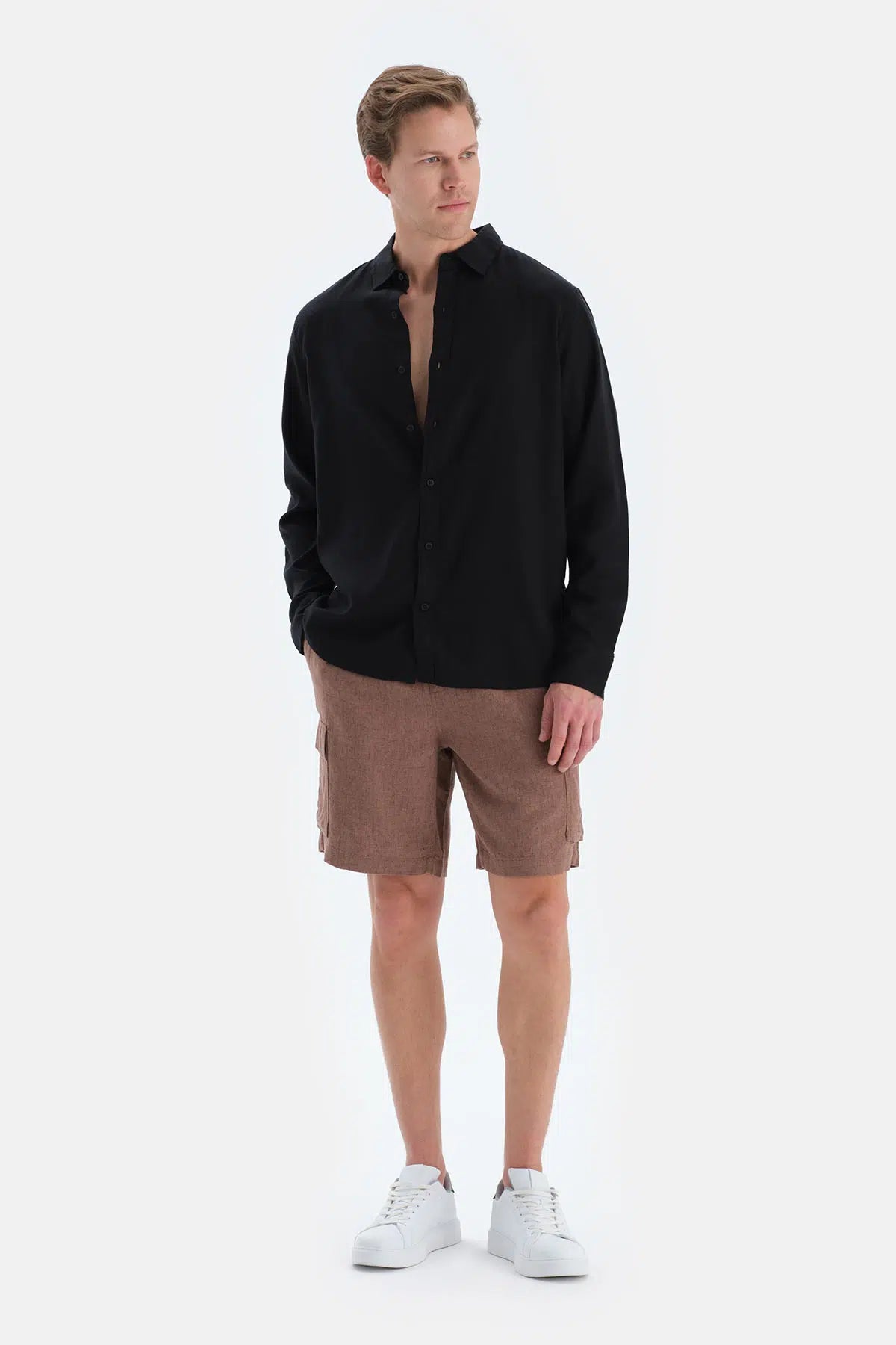 Siyah Uzun Kollu Keten Lyocell Karşımlı Gömlek