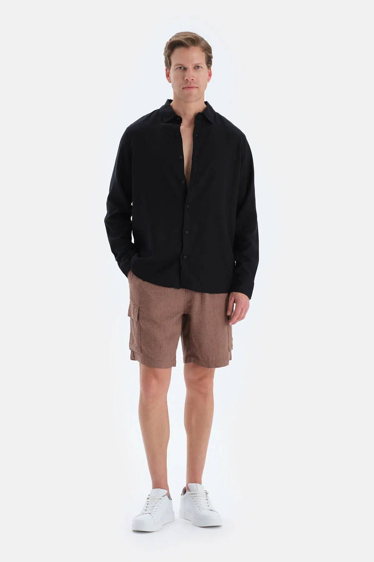 Siyah Uzun Kollu Keten Lyocell Karşımlı Gömlek