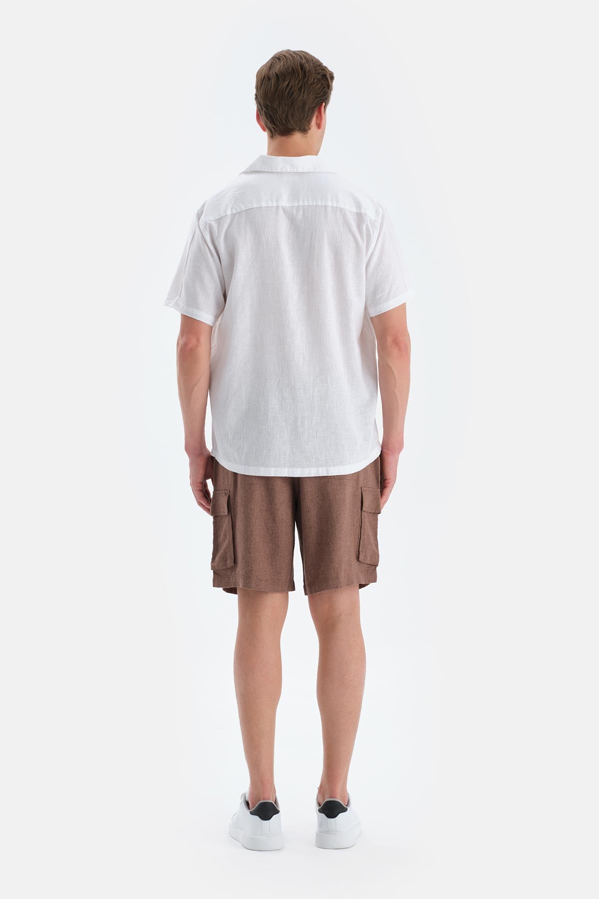 Beyaz Kısa Kollu Keten Lyocell Karışımlı Gömlek