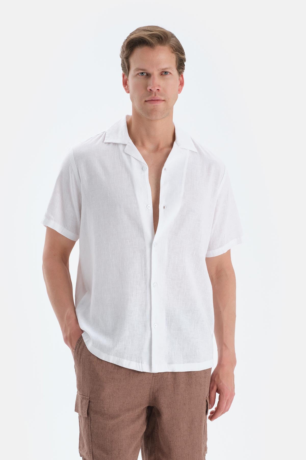 Beyaz Kısa Kollu Keten Lyocell Karışımlı Gömlek