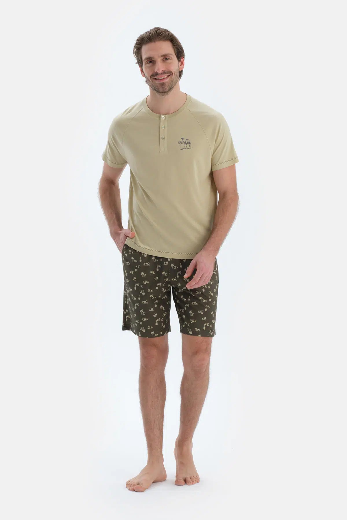 Açık Yeşil Kısa Kollu Baskı Detaylı Tişört Şort Pijama Takımı