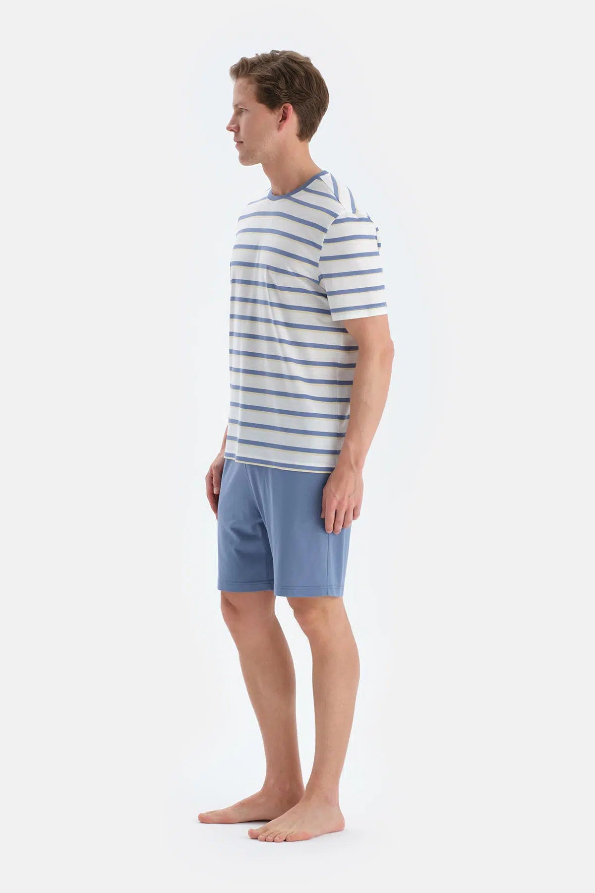 Açık Sarı Çizgili Kısa Kollu Tişört Şort Pijama Takımı