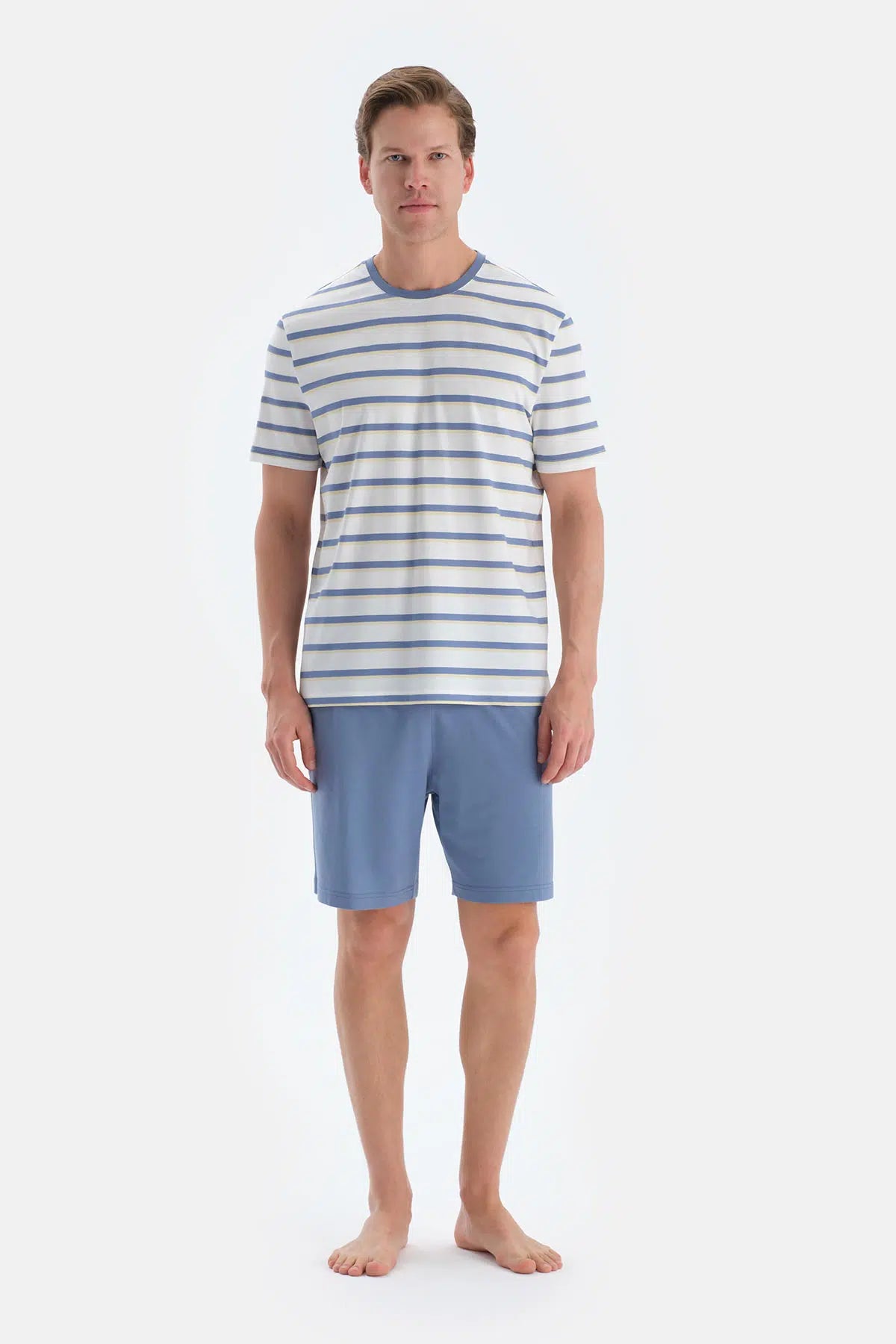 Açık Sarı Çizgili Kısa Kollu Tişört Şort Pijama Takımı